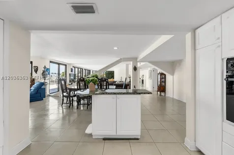 3100 NE 48th Street Fort Lauderdale FL 33308