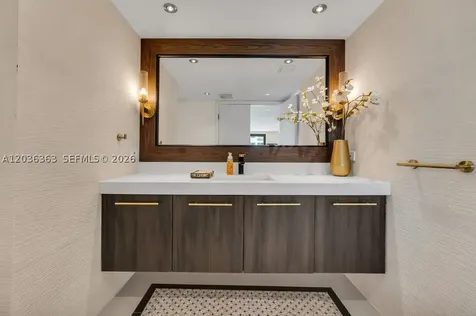 3100 NE 48th Street Fort Lauderdale FL 33308