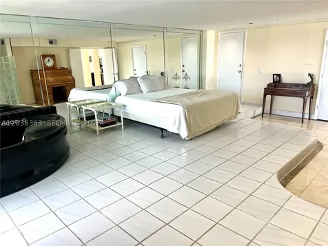 3100 NE 48th Street Fort Lauderdale FL 33308