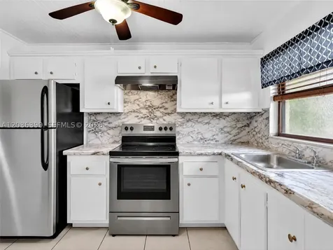 8902 Palm Tree Lane Pembroke Pines FL 33024