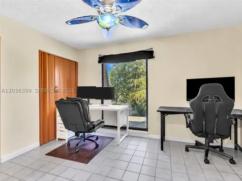 8902 Palm Tree Lane Pembroke Pines FL 33024