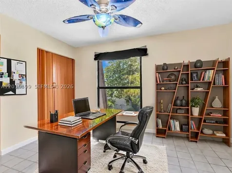 8902 Palm Tree Lane Pembroke Pines FL 33024