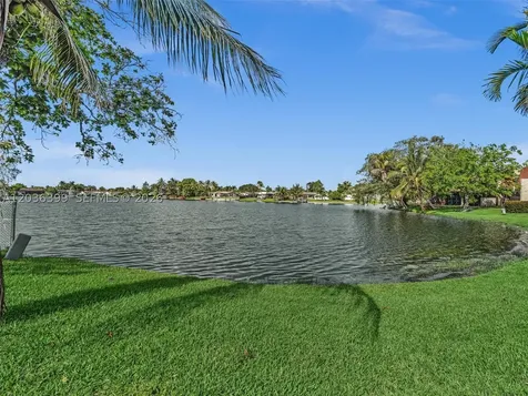 8902 Palm Tree Lane Pembroke Pines FL 33024