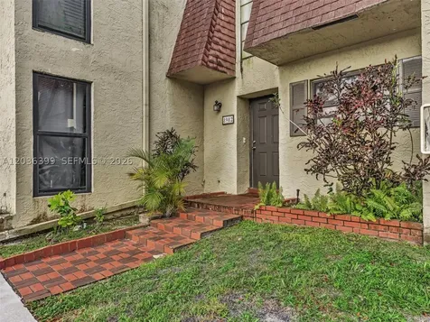 8902 Palm Tree Lane Pembroke Pines FL 33024