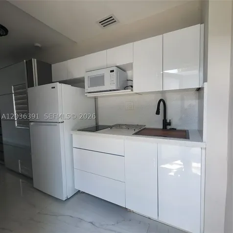 721 SW 5th Court Hallandale Beach FL 33009
