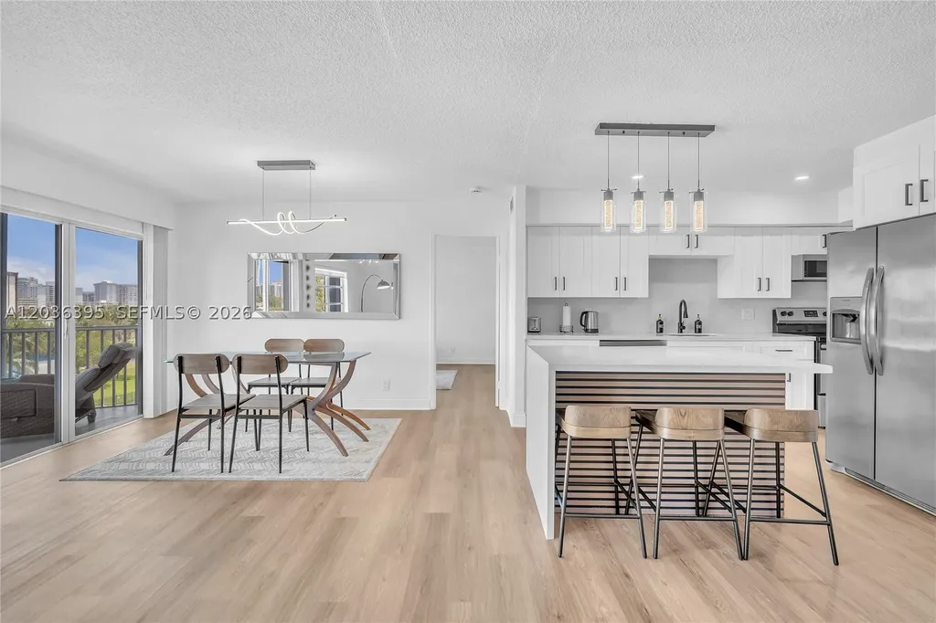 Hallandale Beach FL 33009