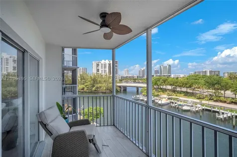 Hallandale Beach FL 33009