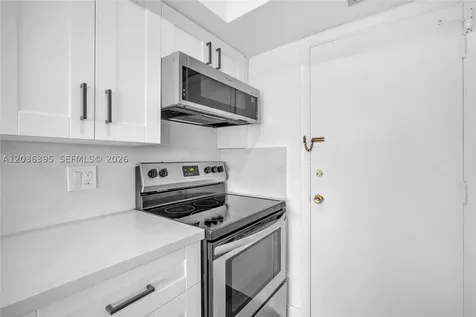 Hallandale Beach FL 33009
