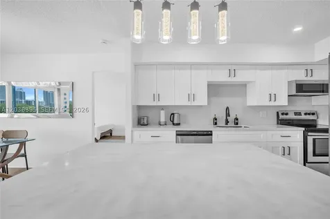 Hallandale Beach FL 33009
