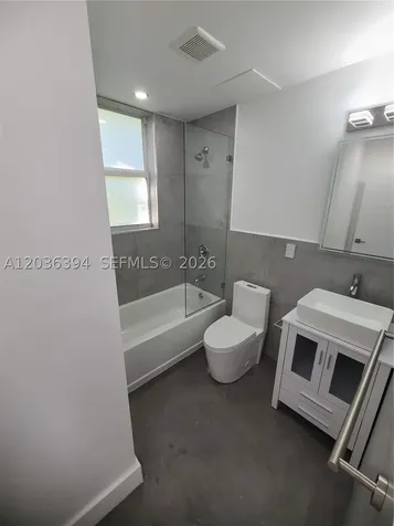 825 Michigan Avenue Miami Beach FL 33139
