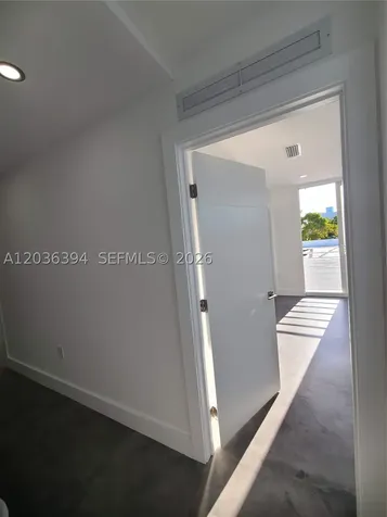 825 Michigan Avenue Miami Beach FL 33139