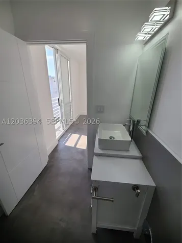 825 Michigan Avenue Miami Beach FL 33139
