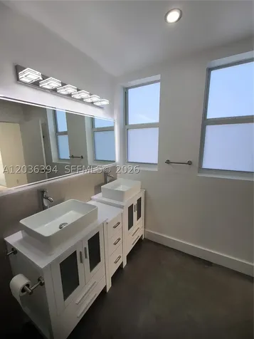 825 Michigan Avenue Miami Beach FL 33139