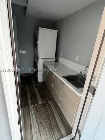1271 W 79th Street Hialeah FL 33014