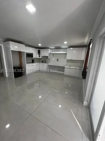 1271 W 79th Street Hialeah FL 33014