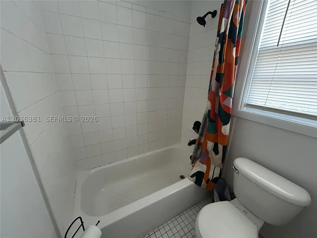 300 Sunset Drive Fort Lauderdale FL 33301
