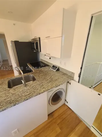 825 Michigan Avenue Miami Beach FL 33139
