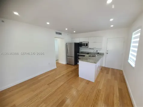 825 Michigan Avenue Miami Beach FL 33139