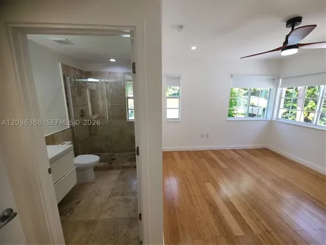 825 Michigan Avenue Miami Beach FL 33139