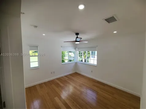 825 Michigan Avenue Miami Beach FL 33139