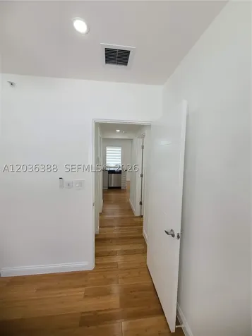 825 Michigan Avenue Miami Beach FL 33139