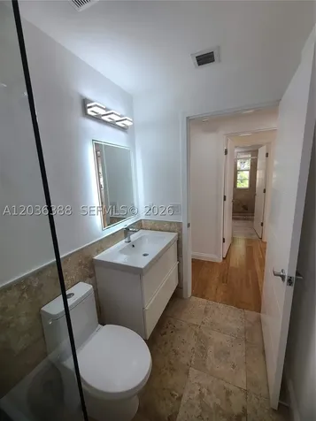 825 Michigan Avenue Miami Beach FL 33139