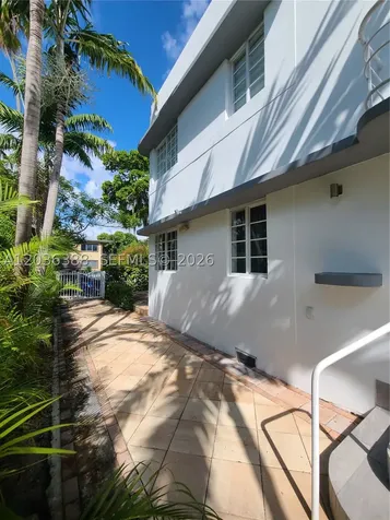 825 Michigan Avenue Miami Beach FL 33139