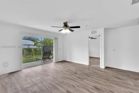 5327 30 Street SW Lehigh Acres FL 33973