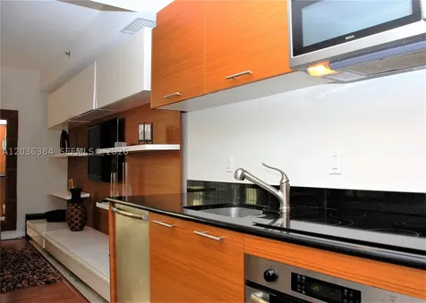 50 Biscayne Bl Miami FL 33132