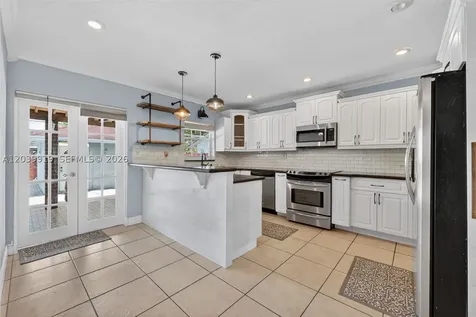 920 NW 35th Avenue Miami FL 33125