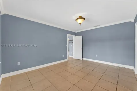920 NW 35th Avenue Miami FL 33125