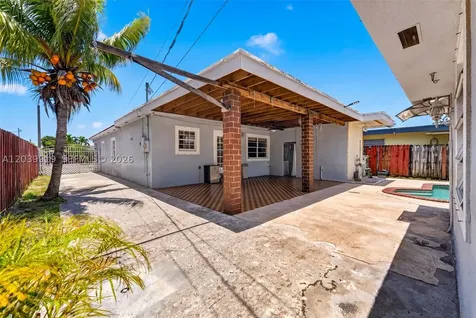 920 NW 35th Avenue Miami FL 33125