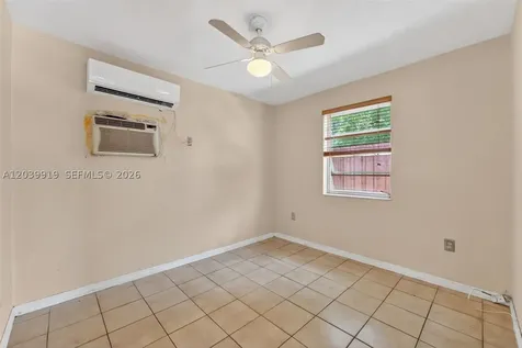 920 NW 35th Avenue Miami FL 33125
