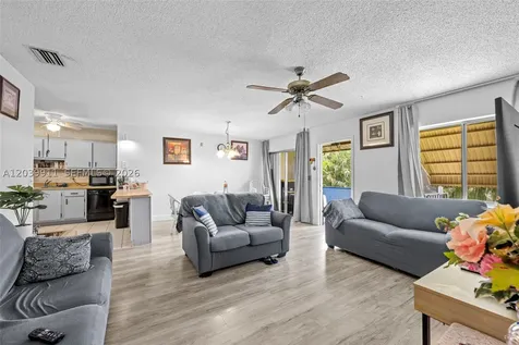 5839 La Pinata Boulevard Green Acres FL 33463