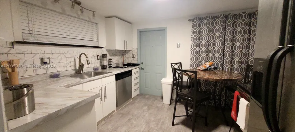 104 NE 5th Street Fort Lauderdale FL 33301