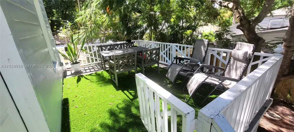 104 NE 5th Street Fort Lauderdale FL 33301