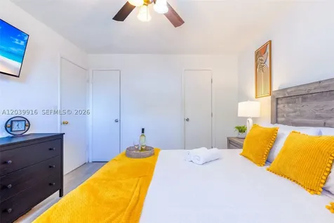 6801 Park Street Hollywood FL 33024