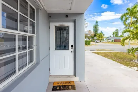 6801 Park Street Hollywood FL 33024