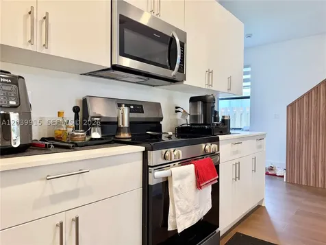 2950 Park Place Dania Beach FL 33312