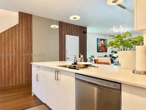 2950 Park Place Dania Beach FL 33312
