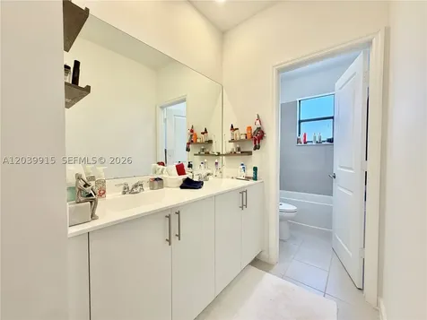 2950 Park Place Dania Beach FL 33312