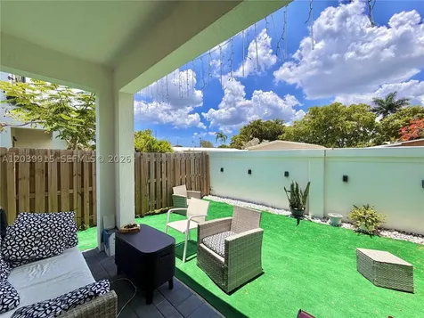 2950 Park Place Dania Beach FL 33312