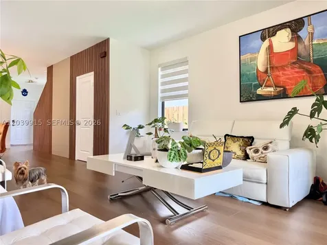 2950 Park Place Dania Beach FL 33312