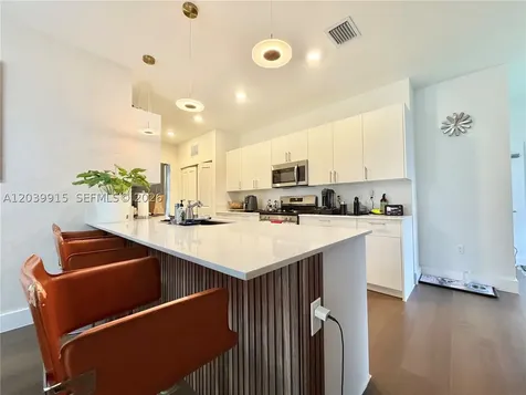2950 Park Place Dania Beach FL 33312