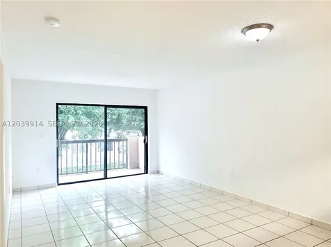 995 SW 84th Avenue Miami FL 33144