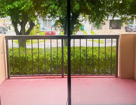 995 SW 84th Avenue Miami FL 33144