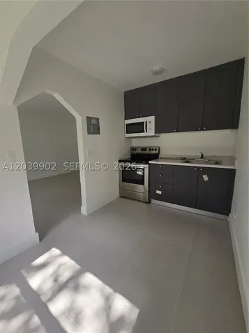 237 SW 13th Street Dania Beach FL 33004