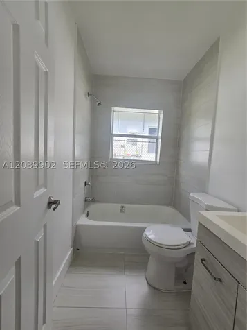 237 SW 13th Street Dania Beach FL 33004