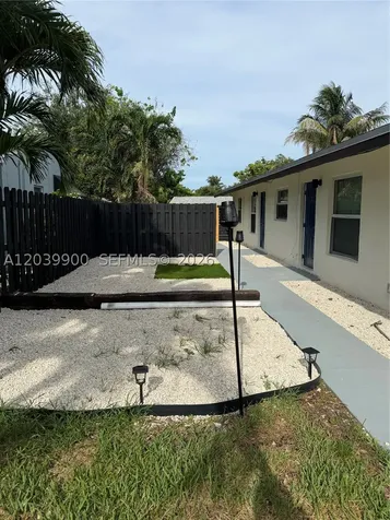 1533 NW 2nd Avenue Fort Lauderdale FL 33311