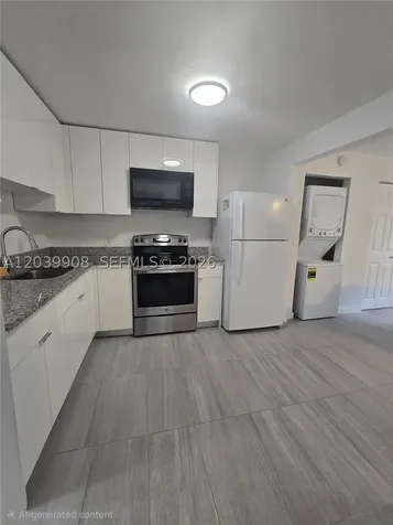 237 SW 13th Street Dania Beach FL 33004